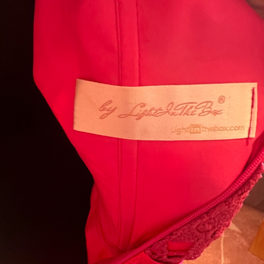 Dress - Picture 9 of 9